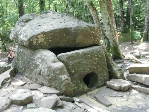Gelendzhik_dolmen_49